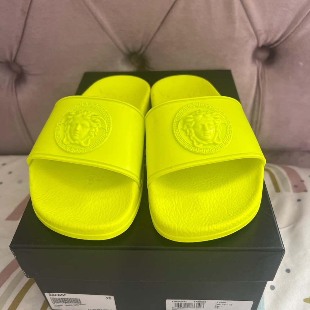 Versace slides